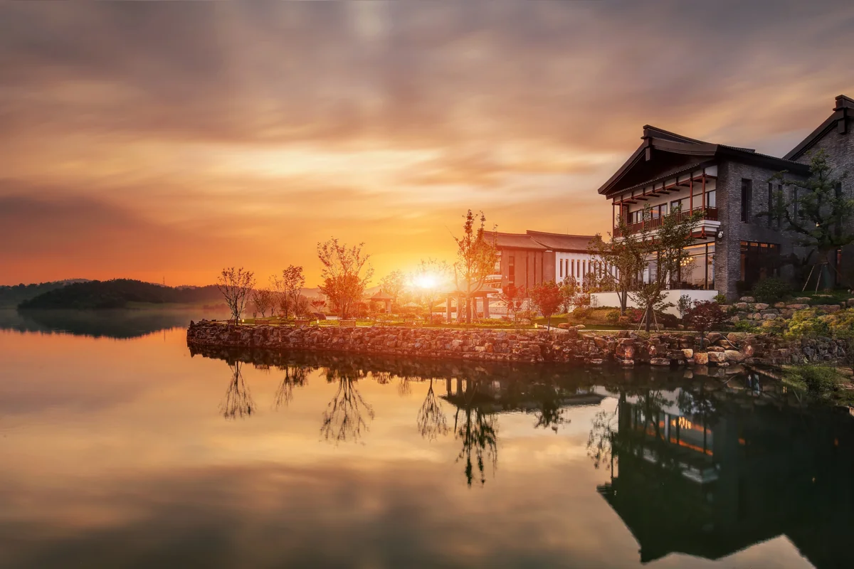 溧阳 WEI 天目湖酒店 — 酒店与款待室内，中国溧阳；视图 6